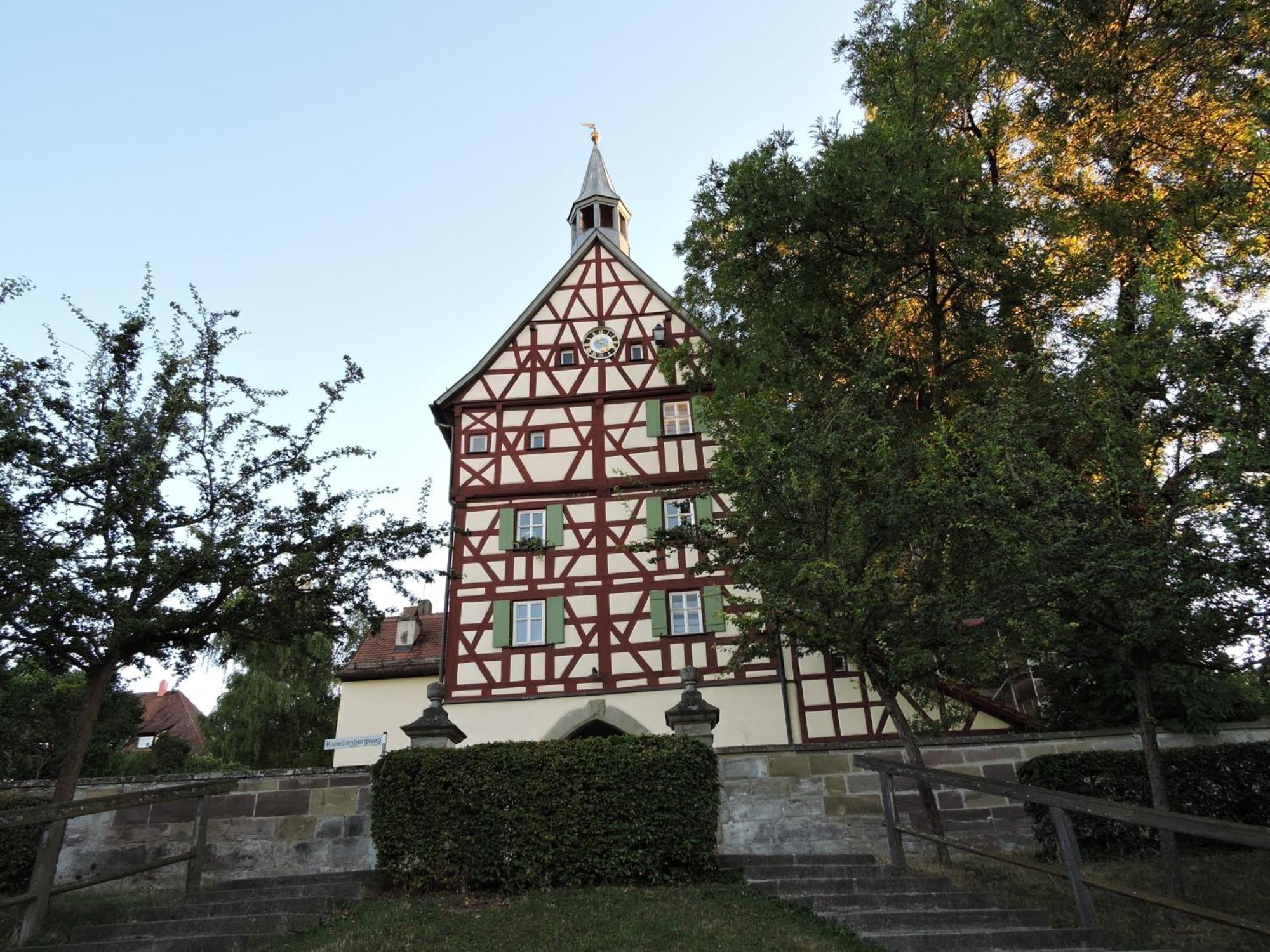 Appartement Turmstueble Im Torhaus Von 1545 à Burgbernheim Extérieur photo